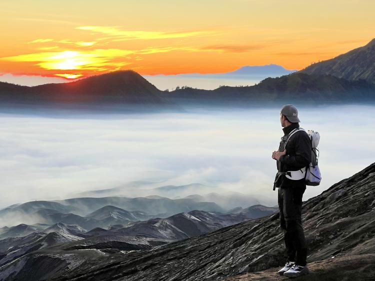 From Yogyakarta: Borobudur & Prambanan - Tumpak Sewu Waterfall - Mt Bromo - Mt Ijen Guided Tours With Bali Transfer