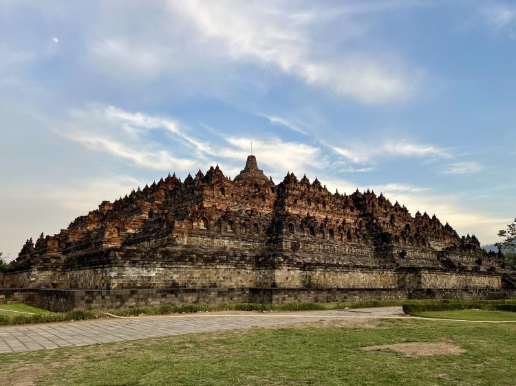 Yogyakarta Borobudur Prambanan